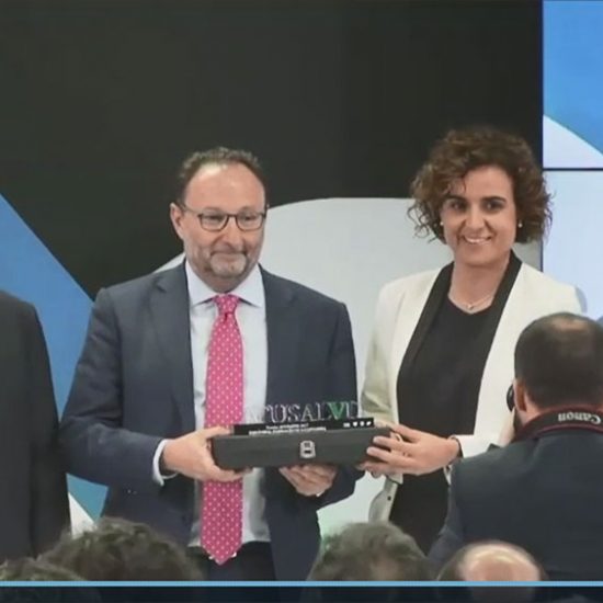 premio Innovazione dal quotidiano spagnolo La Razón premio Innovazione dal quotidiano spagnolo La Razón